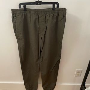 Banana Republic mens joggers, size xl